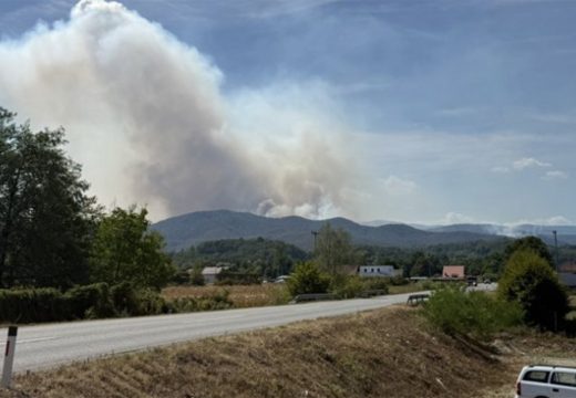 U Tesliću bukte požari: Najteže na području Buletića gdje gori više od 100 hektara šume