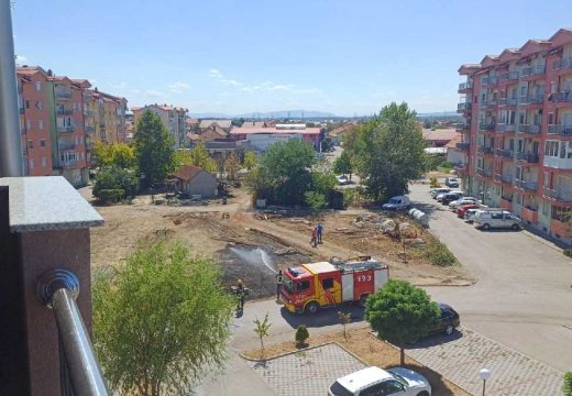 Radnici prvo sami gasili vatru: Manji požar u naselju Intergaj u Bijeljini