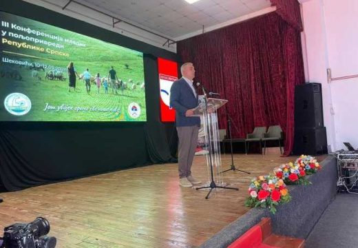 Minić otvorio Konferenciju mladih u poljoprivredi: Za podršku izdvojeno 76 miliona KM, uručeni ugovori o bespovratnim sredstvima (Video)