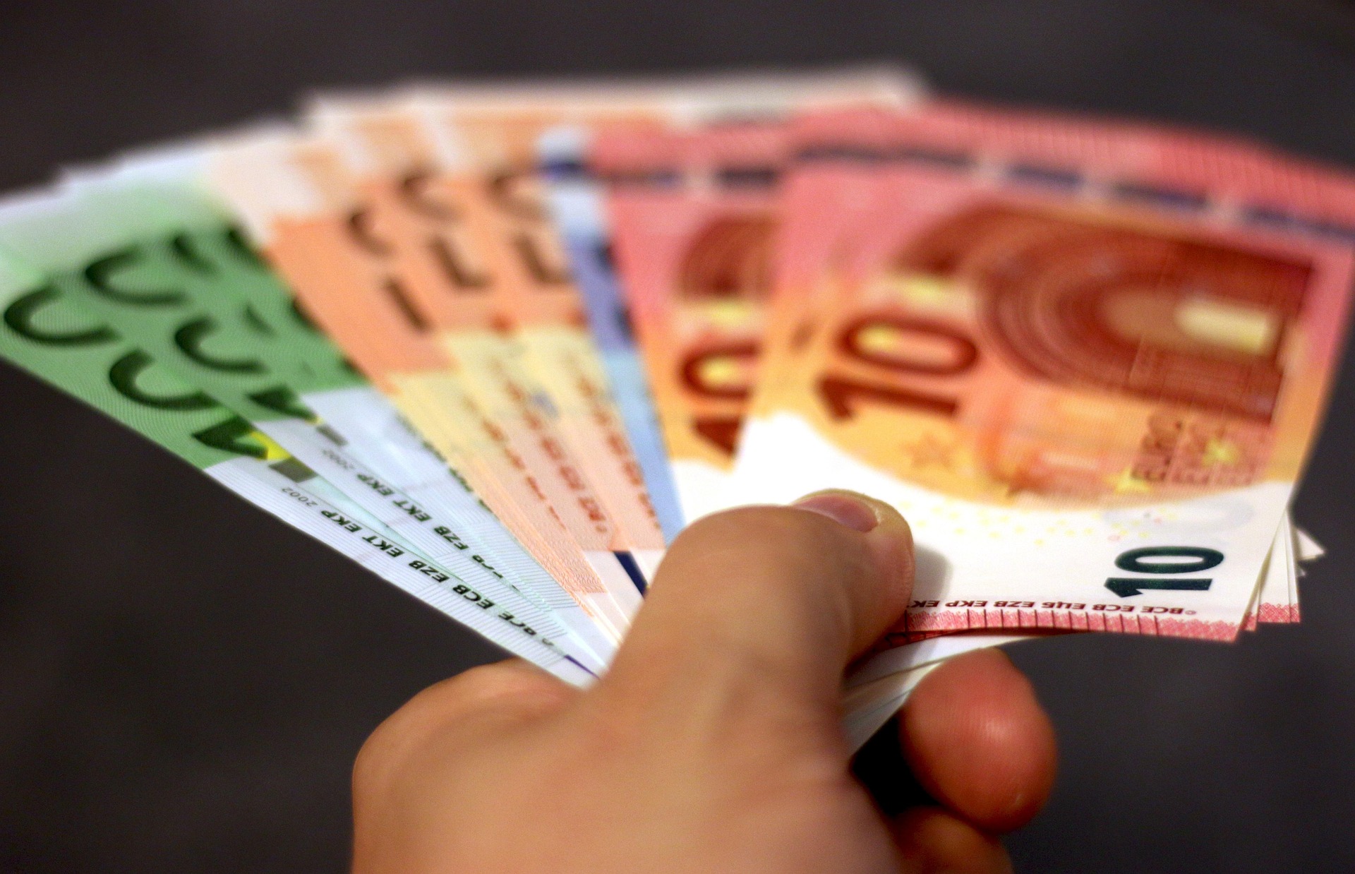 Primala platu bez rada 17 godina, sad ne pristaje na penziju