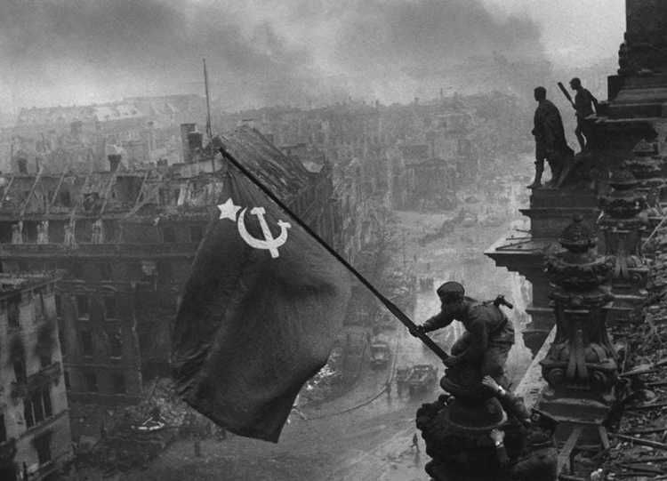 Дан кад је руски војник покорио нацистички Берлин