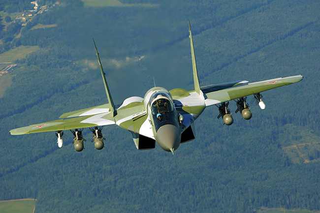 ruski-avion-mig-29-03