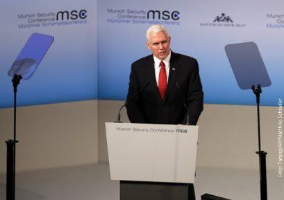 Потпредседник САД Мајк Пенс на Конференцији