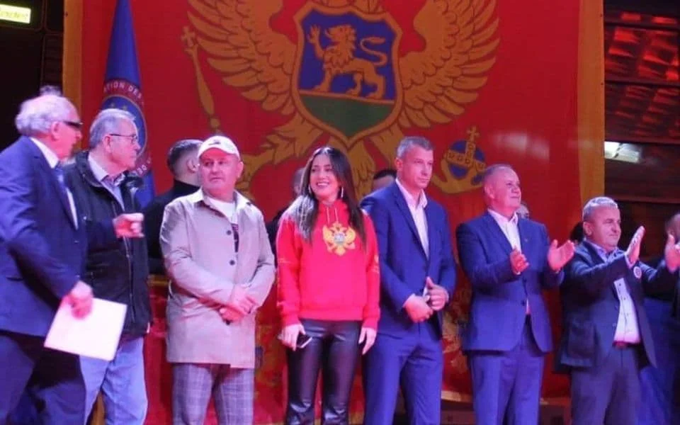 Ђукановићева дијаспора опет не да мира: Не могу да се помире са чињеницом што више неће моћи да његују тиранију у Црној Гори