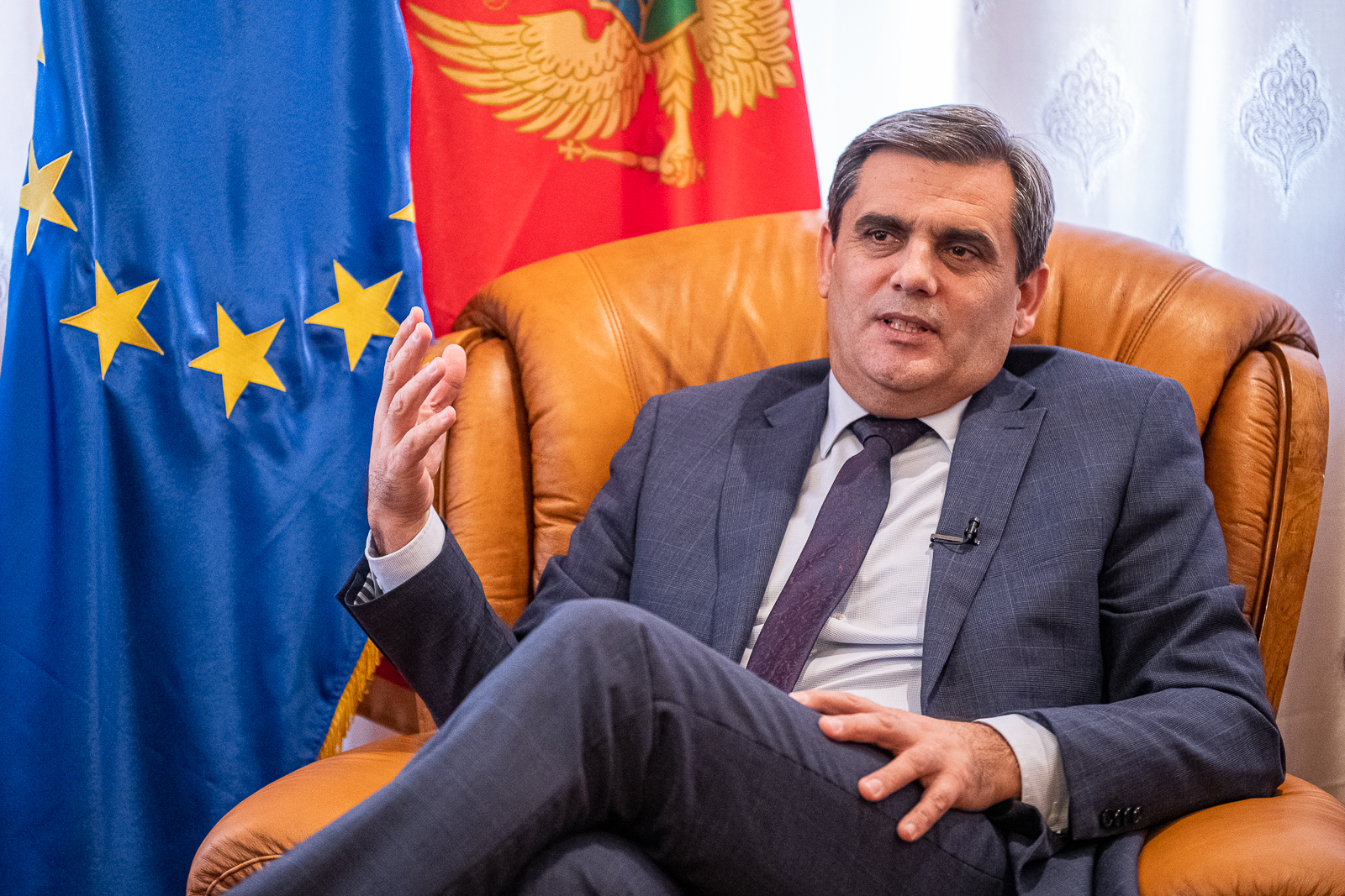 Док Загреб поставља понижавајуће услове – Ибрахимовић тврди да „нема застоја“ и најављује договор