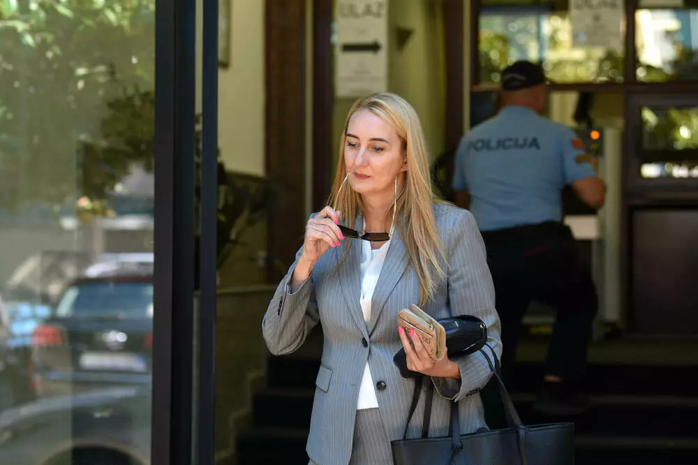 Од „није у обавези“ до 215.000 евра готовине: Јелена Перовић крајем 2025. године пријавила продају стана