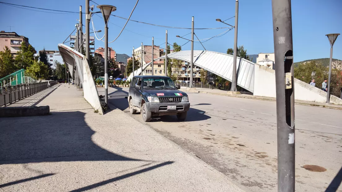 Окупљање Албанаца у Северној Митровици: Радојевић пита шта је са протераним Србима