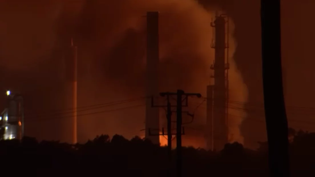 Вентил попустио, мало цурење довело до великог пожара: Нови удар на снабдевање горивом у Аустралији