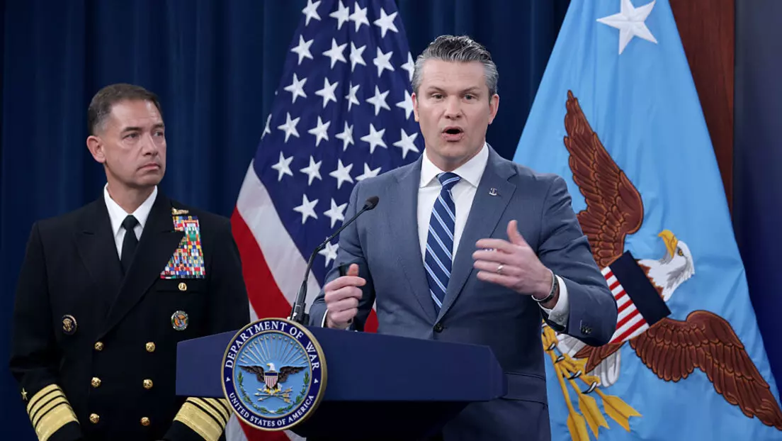 Хегсет: Иран треба да одустане од нуклеарног наоружања или ће се урушити под притиском САД