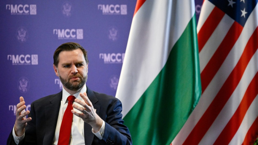 Венс завршио посету Мађарској поруком подршке Орбану и критиком ЕУ