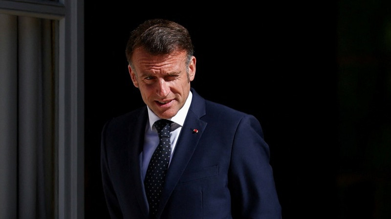 Макрон разговарао са Пезешкијаном