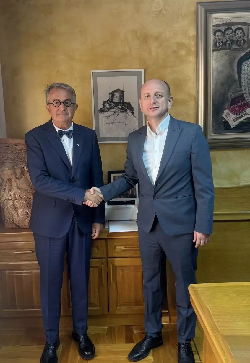 Кнежевић: Србија набавком војног наоружања постаје најјача војна и економска сила у региону, понос сваког Србина