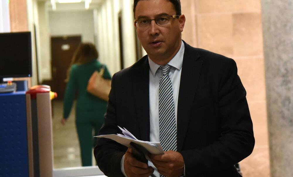 Бојовић амандманом изразио незадовољство што дијалог о идентитетским питањима у Црној Гори још увијек није покренут