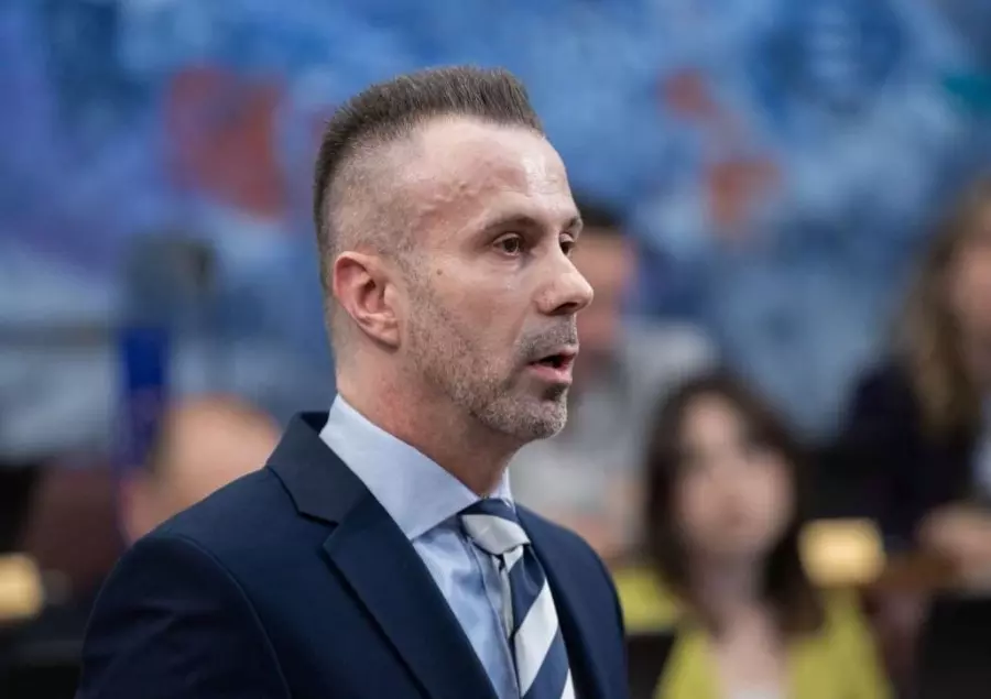 Богдановић, Лековић и Шћепановић позвани у СДТ по пријави Ђукановића