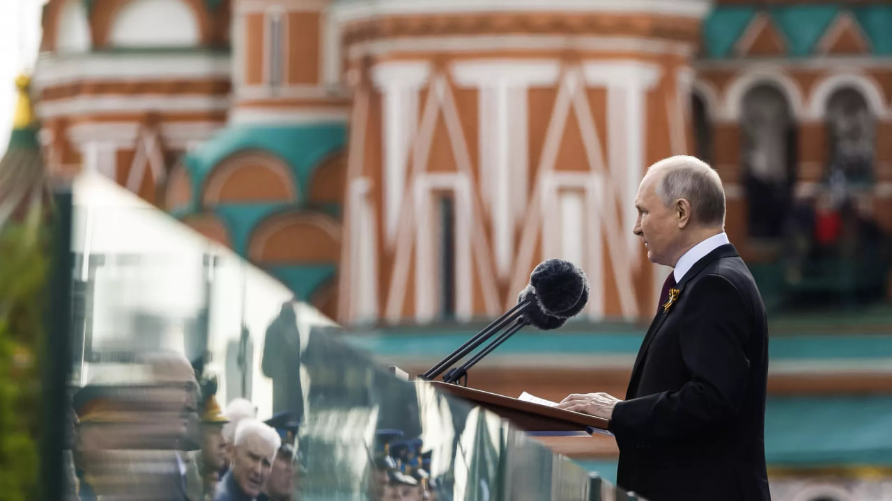 Путин са Црвеног трга: Победа је увек била и увек ће бити – наша!