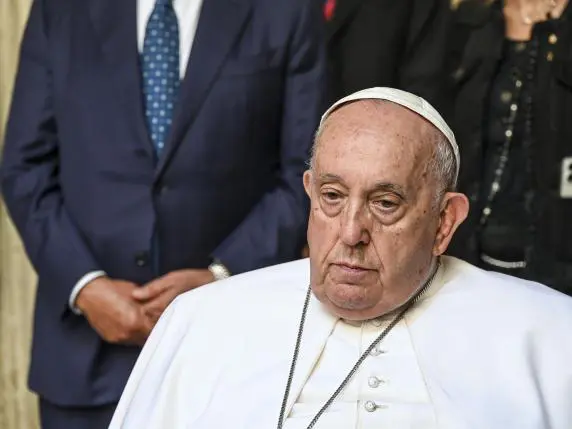Bronchite e papa: il racconto vivo del ricovero a Gemelli