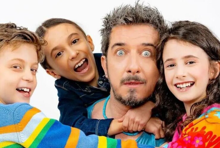 Ruffini si trasforma in babysitter e incanta i piccoli cuori