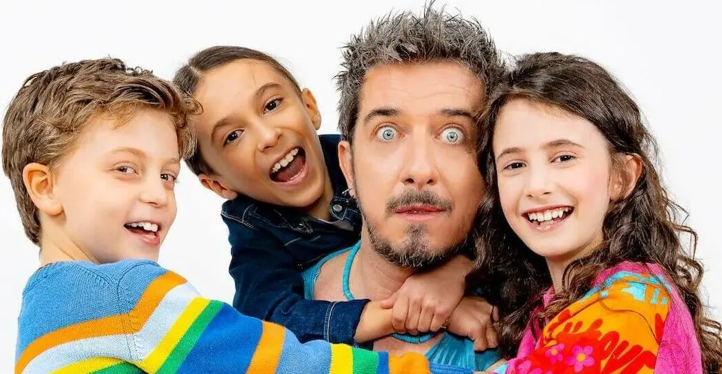 Ruffini si trasforma in babysitter e incanta i piccoli cuori