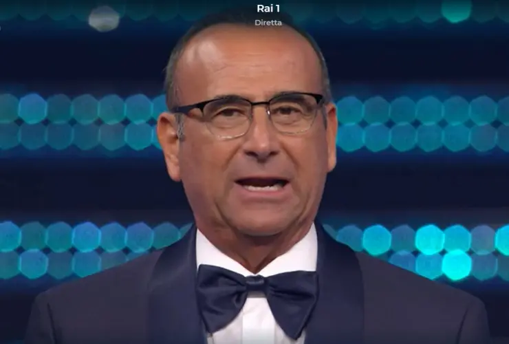 Sanremo: replica contro i fischi, Conti lascia il palco