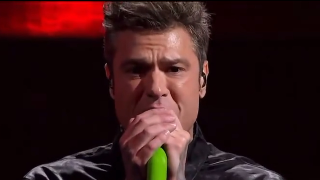 Fedez a Sanremo: 3 retroscena esclusivi della seconda serata
