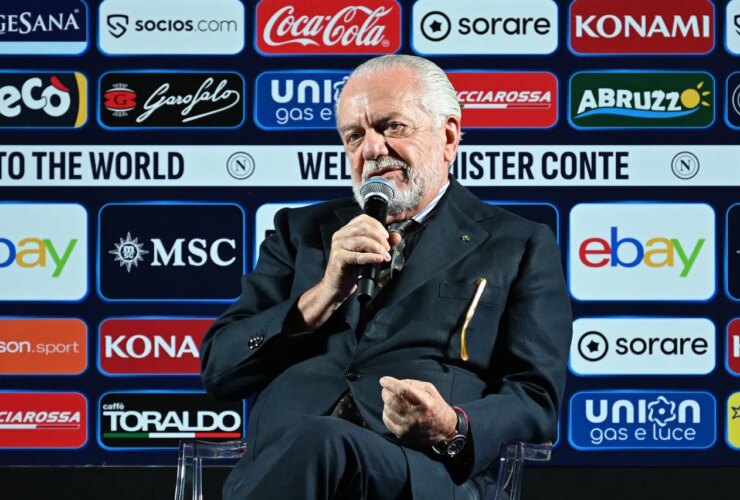 De Laurentiis acclama Maradona: nuovo stadio da 300 milioni