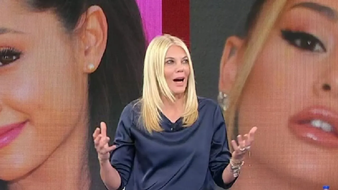 Storia italiana in diretta: Eleonora Daniele corregge errori