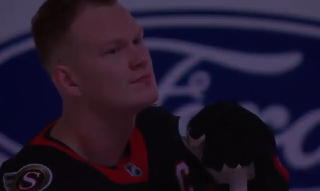Brady Tkachuk e la sua contestazione all’inno americano a Ottawa