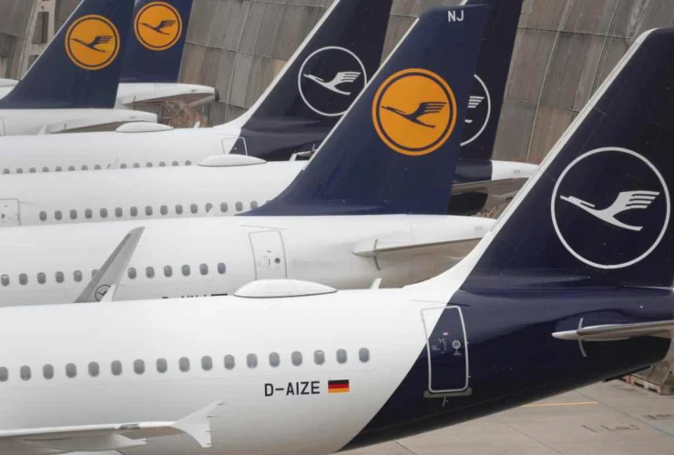 Lufthansa registra un calo del 18% dell’utile nonostante il boom di passeggeri