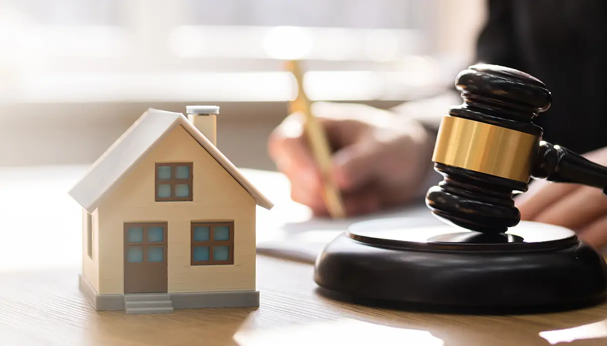 Comprare casa all’asta: opportunità e rischi da valutare attentamente