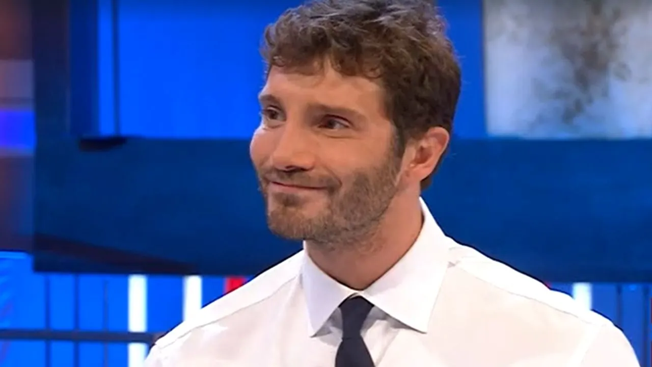Stefano De Martino svela i suoi ritocchi estetici in un video