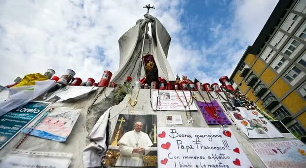 Papa Francesco condivide riflessioni video sugli esercizi spirituali nel Vaticano
