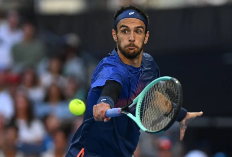 Berrettini fuori dal torneo: Tsitsipas avanza a Indian Wells