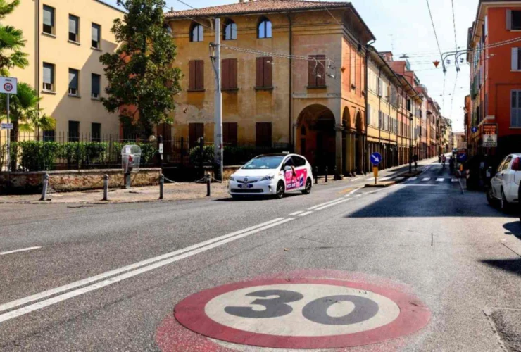 Bologna Città 30: un anno senza pedoni morti e meno incidenti