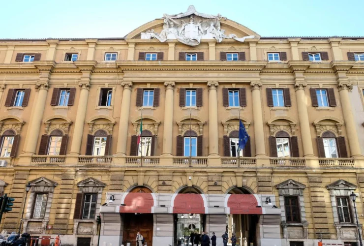 Investimenti su Btp all’asta: strategie per 8,25 miliardi di euro