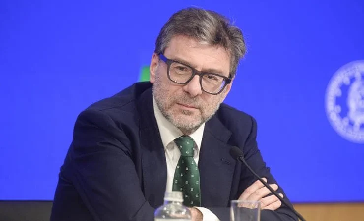 Giorgetti presenta un piano da 200 miliardi per il riarmo sostenibile