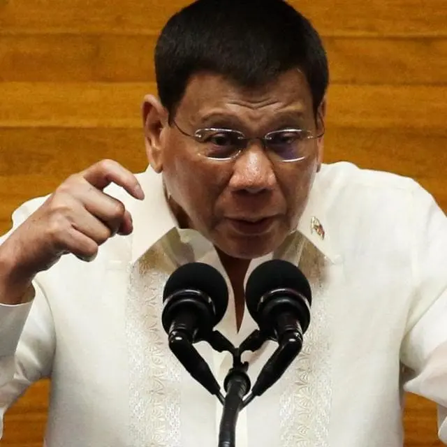 Rodrigo Duterte arrestato per crimini contro l’umanità in patria