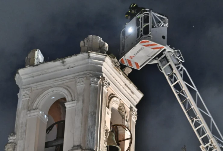 Terremoto di magnitudo 4.4 ai Campi Flegrei: Napoli trema di paura
