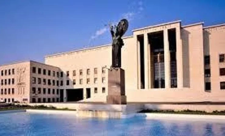 La Sapienza e il suo orgoglio: un primato oltre la burocrazia