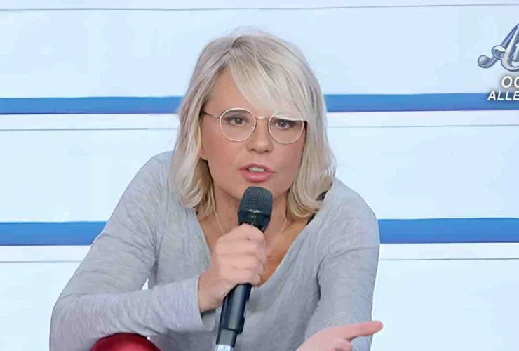 Uomini e donne: De Filippi si confronta con un flop controverso