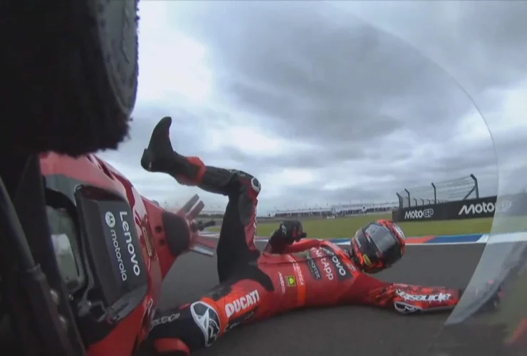 Bagnaia scivola nelle pre-qualifiche del GP d’Argentina: video emozionante