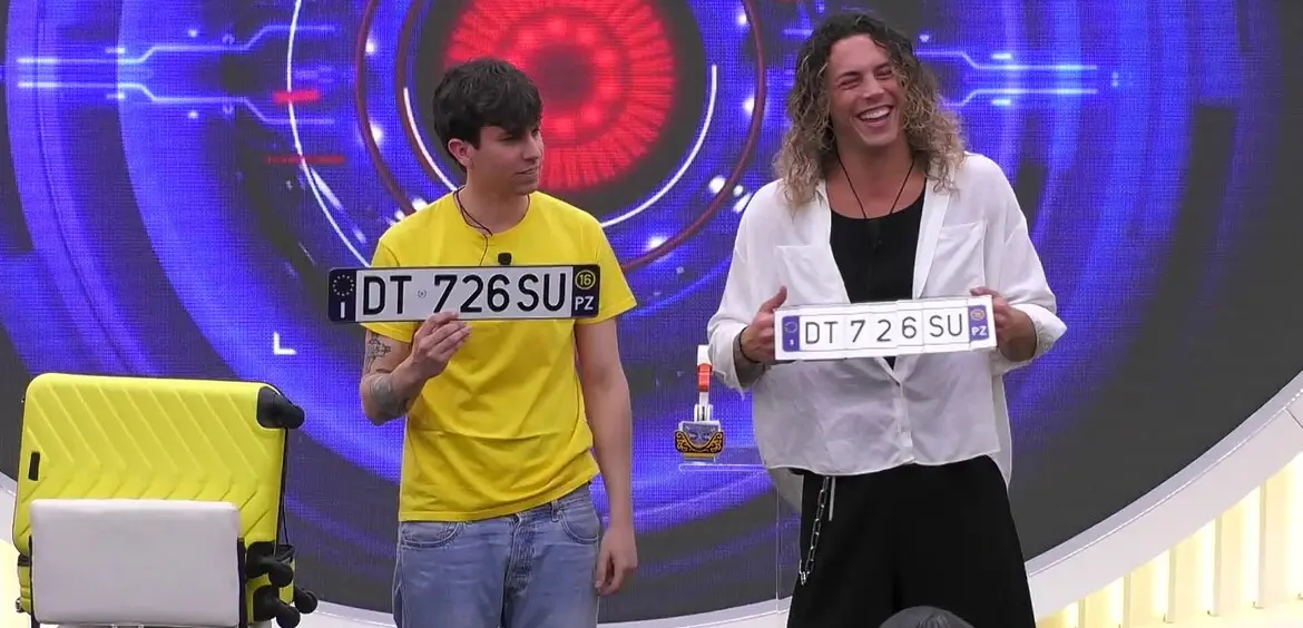 Sabato sera alla Casa del Grande Fratello: tra magia e sorprese