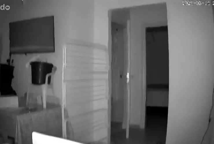 Bradisismo ai Campi Flegrei: evacuato un palazzo a Bagnoli con 80 abitanti