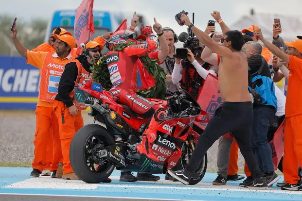 Marquez conquista l’Argentina mentre Bagnaia si piazza quarto
