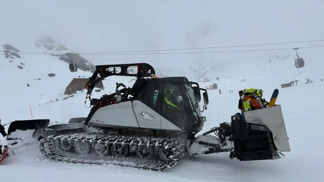Coppia di scialpinisti travolta da valanga a Cortina: tragedia avvenuta
