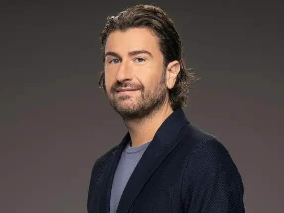 Alessandro Siani: autenticità e regole nel suo mondo televisivo