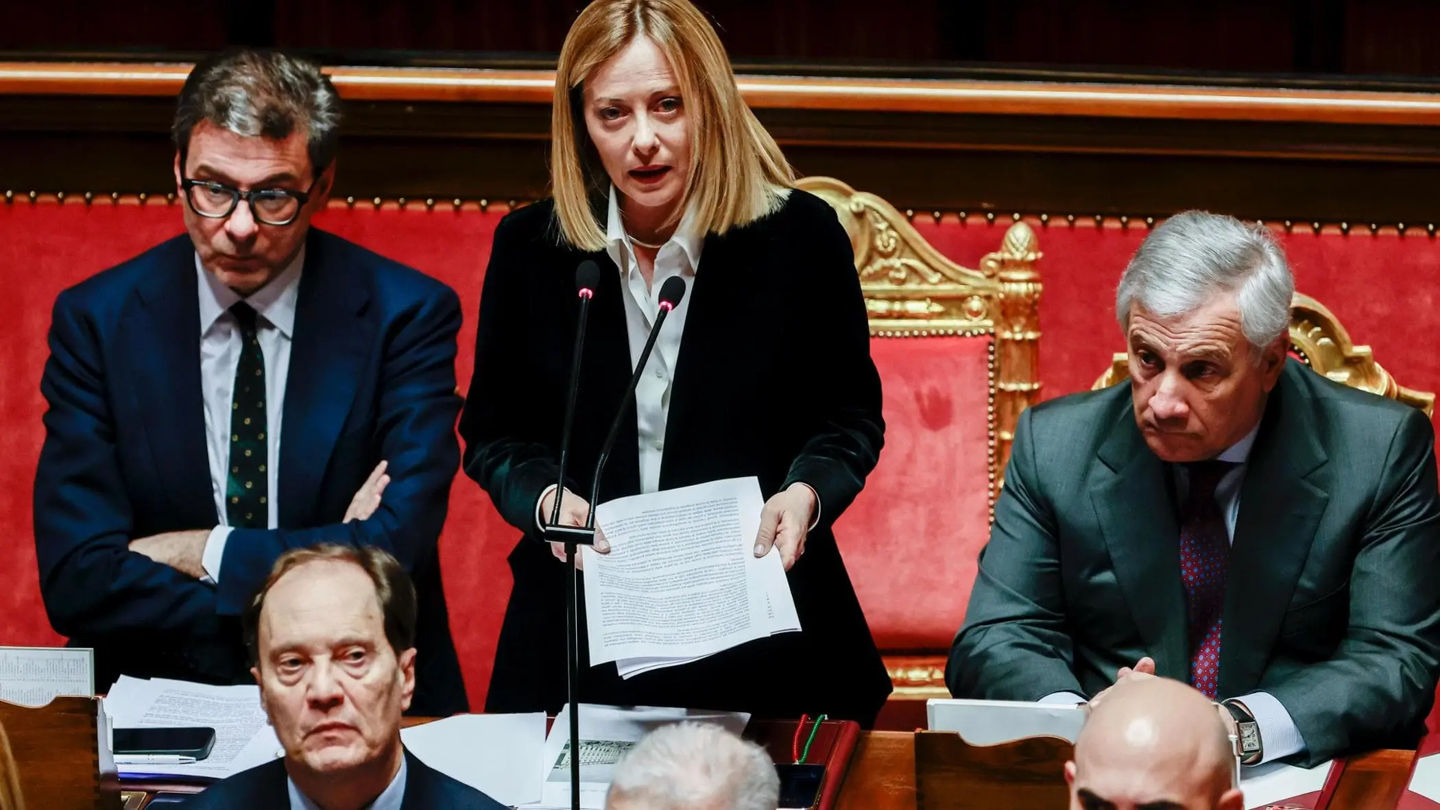 Meloni al Senato: rinforzare la difesa oltre l’acquisto di armi