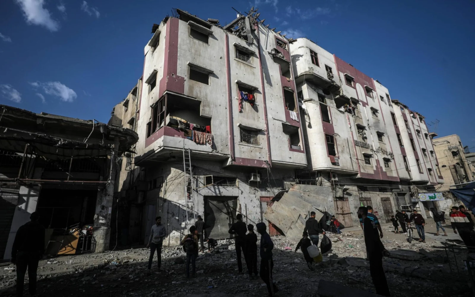 Israele colpisce Gaza: Netanyahu avvisa Hamas, inizia la risposta