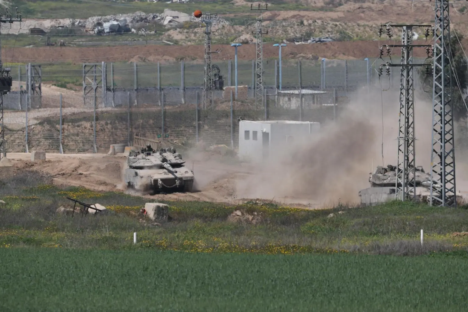 Hamas invoca l’America: fermare gli attacchi su Gaza ora