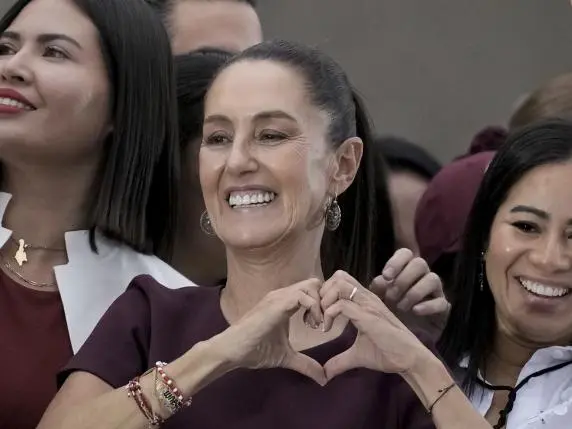 Claudia Sheinbaum sfida Trump e guadagna consensi in Messico