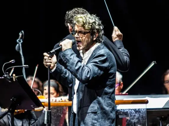 Samuele Bersani condivide la sua battaglia contro il tumore al polmone